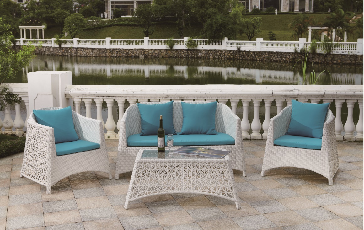 Furi Wicker Sofa Set